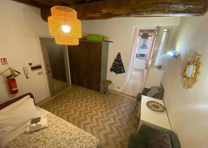 Lovely In Centre "third Floor, Without Elevator" * Roma