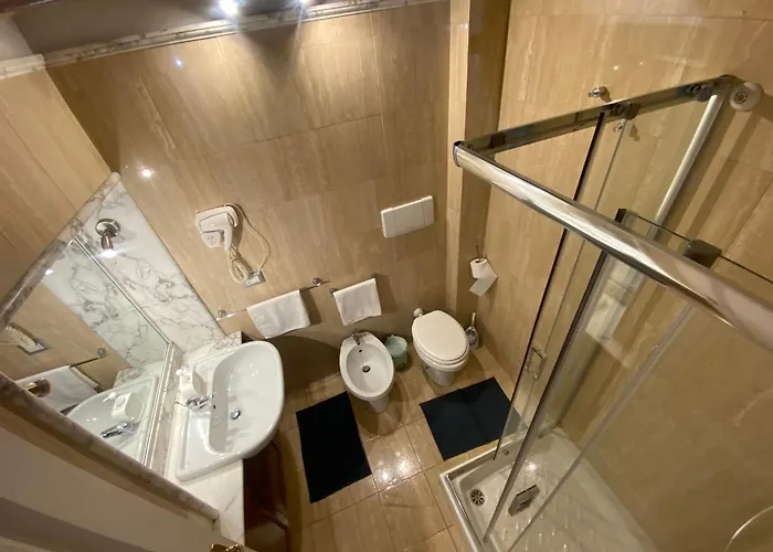 Lovely In Centre "third Floor, Without Elevator" Daire